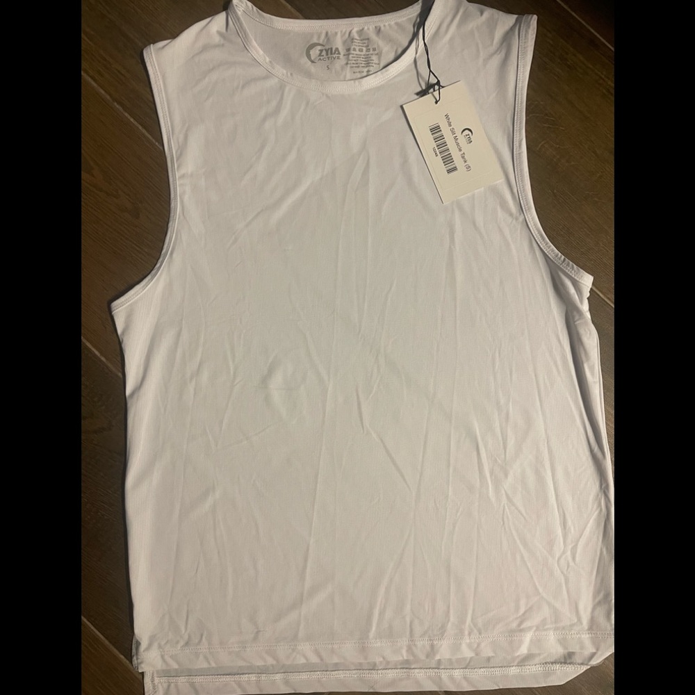Zyia tanks set of 2